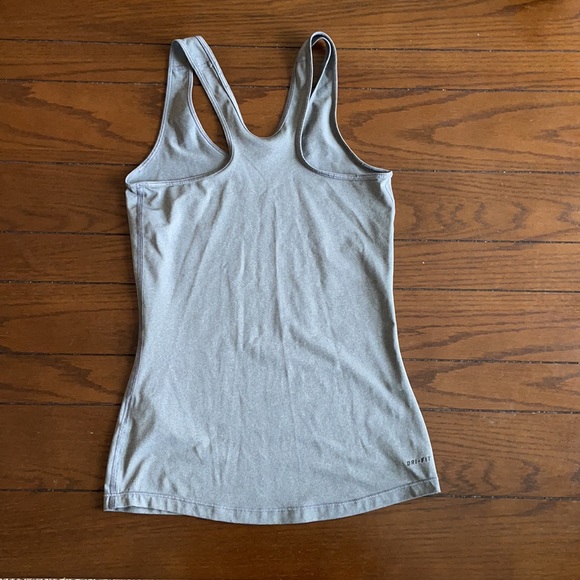 Nike pro tank top - Picture 3 of 5